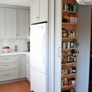 75 Kitchen with Gray Cabinets and White Appliances Ideas You'll Love ...