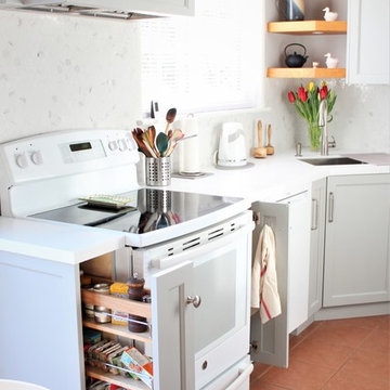 Bright and quaint Kitchen