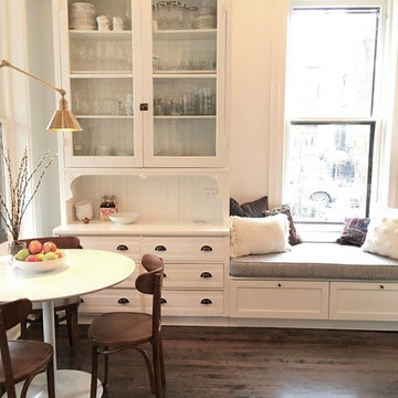 Bright Cozy Kitchen