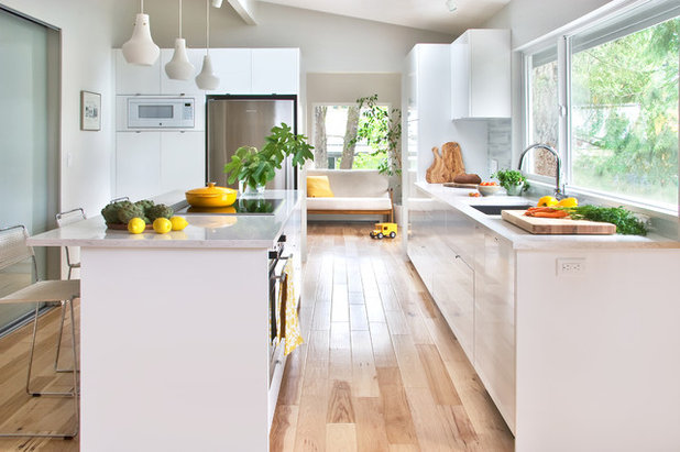 Contemporary Kitchen by Reach Design
