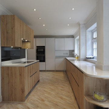 Bright Kitchen with a wooden touch