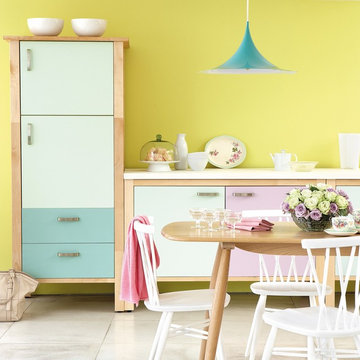 Bright Modern Kitchen in Pastel Tones