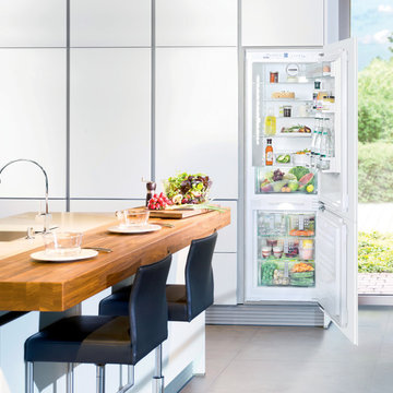 Bright White Modern Kitchen with Liebherr Refrigerator