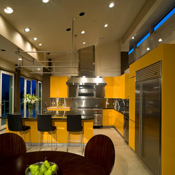 British Properties, Vancouver - Spicy Custom Modern Kitchen with a Pizza Oven