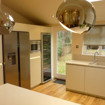 Bromley: Family Kitchen, Utility and Lounge
