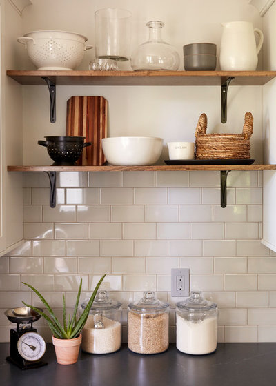 Kitchen of the Week: A Cottage Kitchen Opens Up