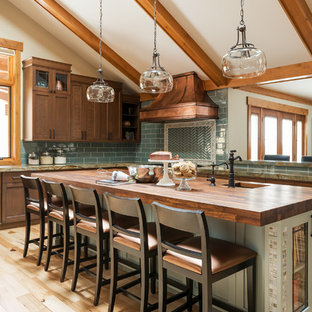 Idées déco pour une cuisine craftsman.