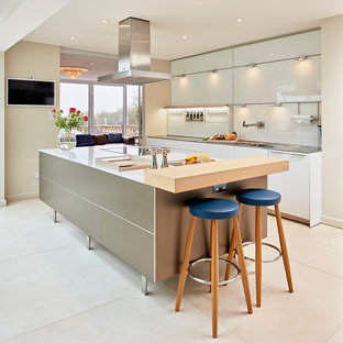 Photo of a modern kitchen in Hampshire.
