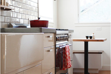 Example of a trendy kitchen design in Portland