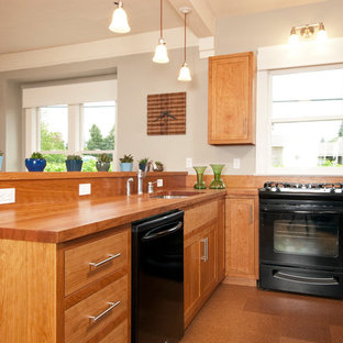 Bungalow Kitchen | Houzz