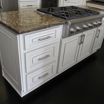 Butler's Pantry and Gas Cooktop
