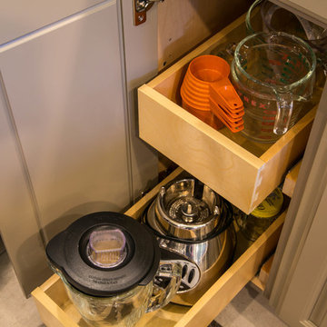 Cabinet Features