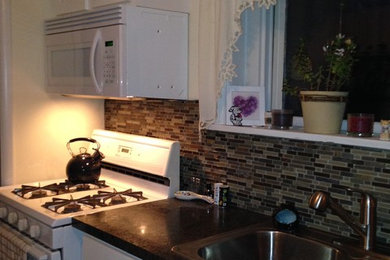 グランドラピッズにあるトランジショナルスタイルのおしゃれなキッチンの写真