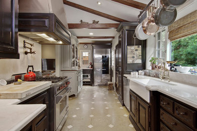 Classic kitchen in Los Angeles.