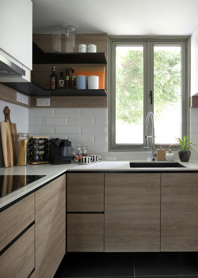 Contemporary Kitchen by Fuse Concept Pte Ltd