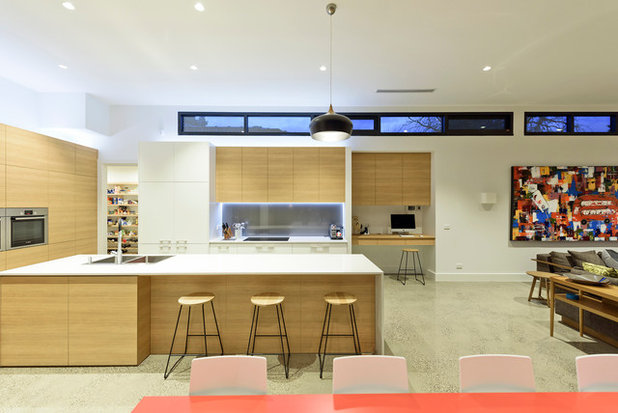 Contemporary Kitchen by Architest Pty Ltd