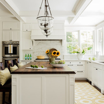 Cambridge Kitchen and Breakfast Nook