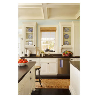 Camelia Court - Traditional - Kitchen - Portland - by Garrison Hullinger  Interior Design Inc. | Houzz