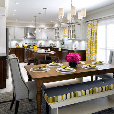 Eat-in kitchen - transitional u-shaped eat-in kitchen idea in Toronto