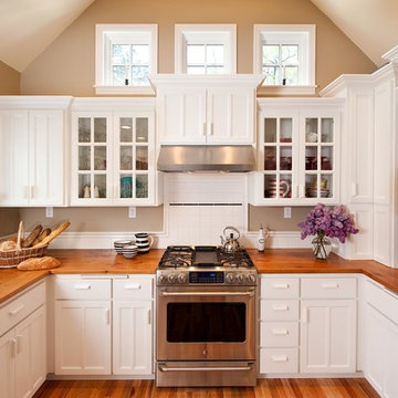 Cape Cod Kitchen, Corvallis, Oregon