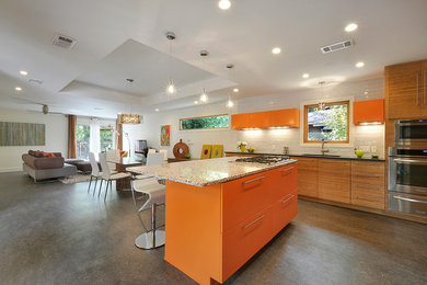 Trendy kitchen photo in Austin