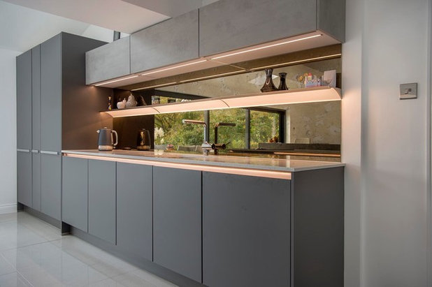 Modern Kitchen by Express in the Home