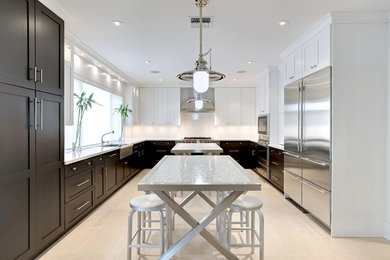 Transitional kitchen photo in Miami