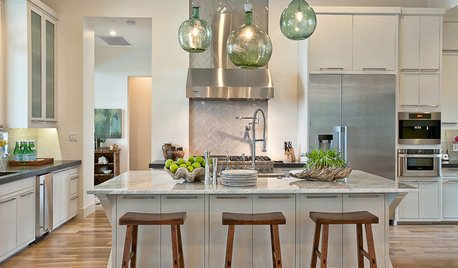 Kitchen Island Stools and Pendants That Pair Up Perfectly