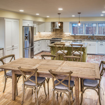 Cayucos Residence - Kitchen and Dining