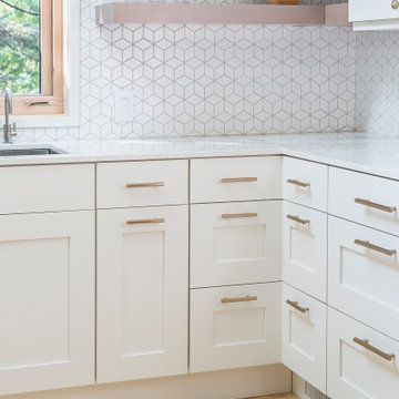 CEDAR LAKE KITCHEN