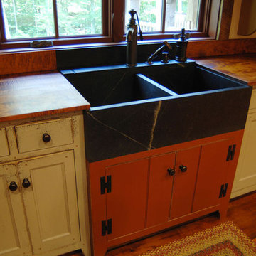 Central Kentucky Log Cabin Primitive Kitchen