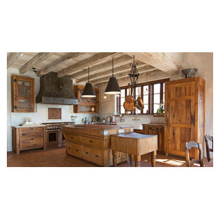 Charlestown Farmhouse Kitchen By Timeless Kitchen Cabinetry Houzz   Charlestown Timeless Kitchen Cabinetry Img~1d3113f506a05f6e 8028 1 Eeb6b56 W320 H320 B1 P10 