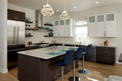 ワシントンD.C.にあるトランジショナルスタイルのおしゃれなキッチンの写真