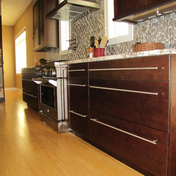 Cherry Kitchen with bamboo floor