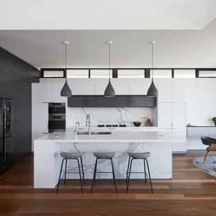 Inspiration for a large contemporary kitchen in Perth.
