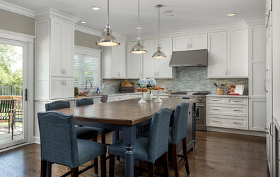 Island Dining Makes This Kitchen Feel Like Home