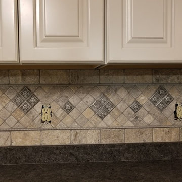 CLAROS SILVER TUMBLED TRAVERTINE SUBWAY TILE - 3 X 6