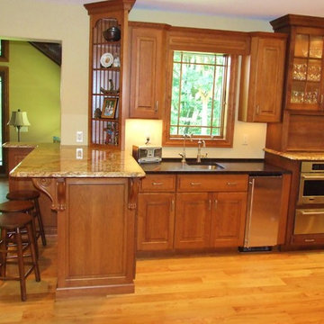 Classic & Traditional Wood Cabinet Kitchens