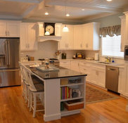 https://st.hzcdn.com/fimgs/pictures/kitchens/classic-beach-house-kitchen-wood-palace-kitchens-inc-img~c03115720840847f_9232-1-1fdf33a-w182-h175-b0-p0.jpg