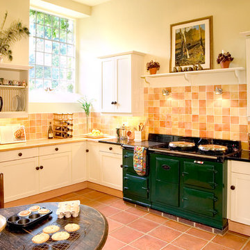 Classic Coach house Kitchen