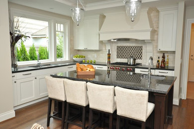 Inspiration for a timeless kitchen remodel in Vancouver with stainless steel appliances