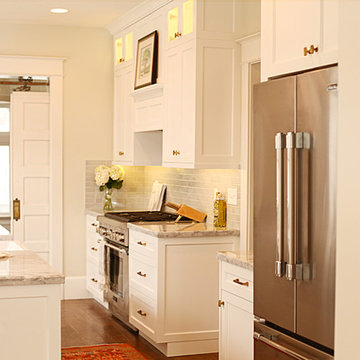 CLASSIC KITCHEN