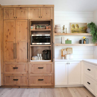 CLASSIC MODERN KITCHEN