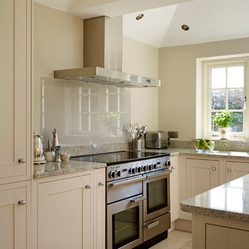Classic shaker kitchen with range cooker