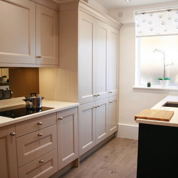 Classic Shaker Style Kitchen in Cashmere & Anthracite Grey