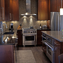 Contemporary Kitchen by Kitchen Concepts, Inc.