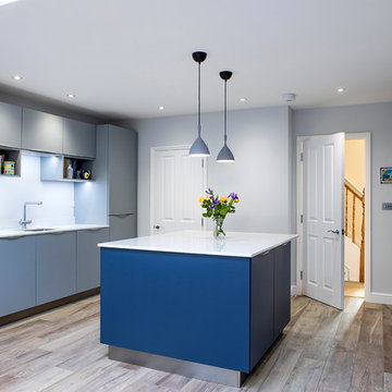 Cleanly and calming blue kitchen