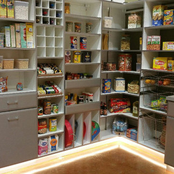 Closets To Go Deluxe Kitchen Pantry