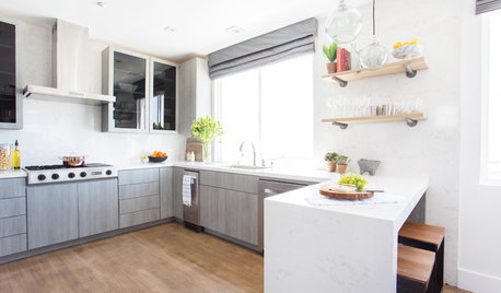 Stickybeak of the Week: Ocean View Inspires Coastal-Modern Kitchen