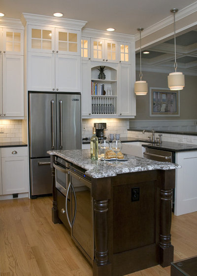 Traditional Kitchen by Southern Studio Interior Design